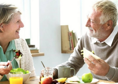 L’importanza del care giver per alleviare la solitudine del paziente anziano